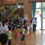 小学生　ぱん食い競争